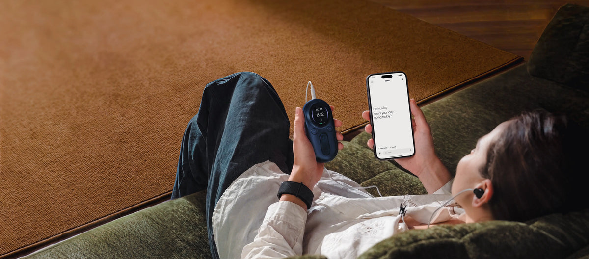 Personne utilisant Luna Plus pendant une routine de récupération